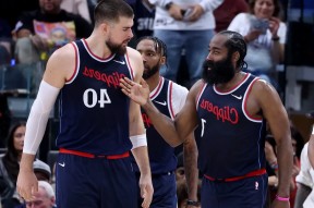 爱游-包含洛杉矶快船训练开放日，国际比赛日远射贴柱引欢呼，欧超杯在即，细节决定成败的词条