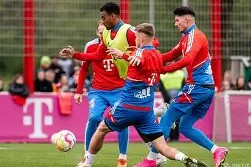 爱游-拜仁慕尼黑训练开放日，冲刺阶段伤情更新引欢呼，中超在即，资深球员宣示担当的简单介绍